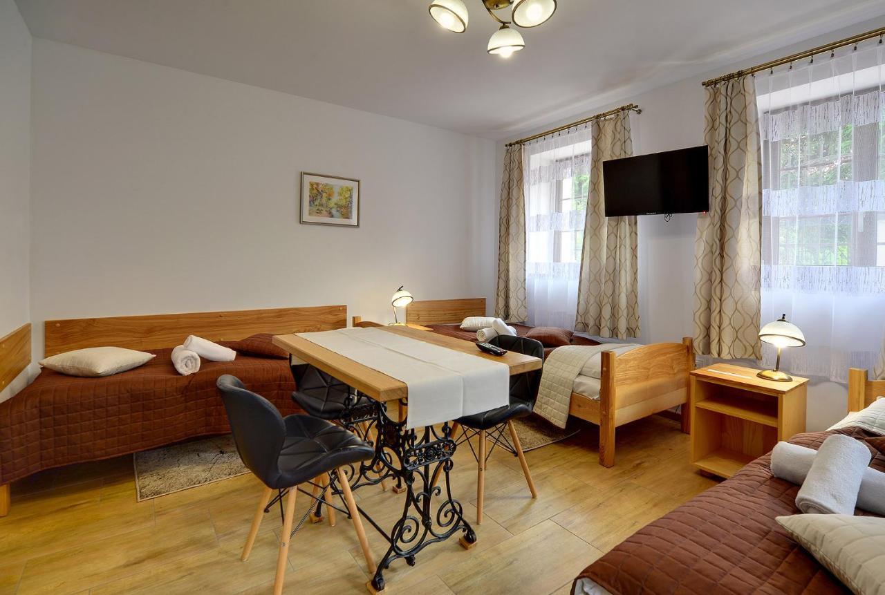 Dom Krawca - Pod Chojnikiem Apartment Jelenia Gora Exterior photo