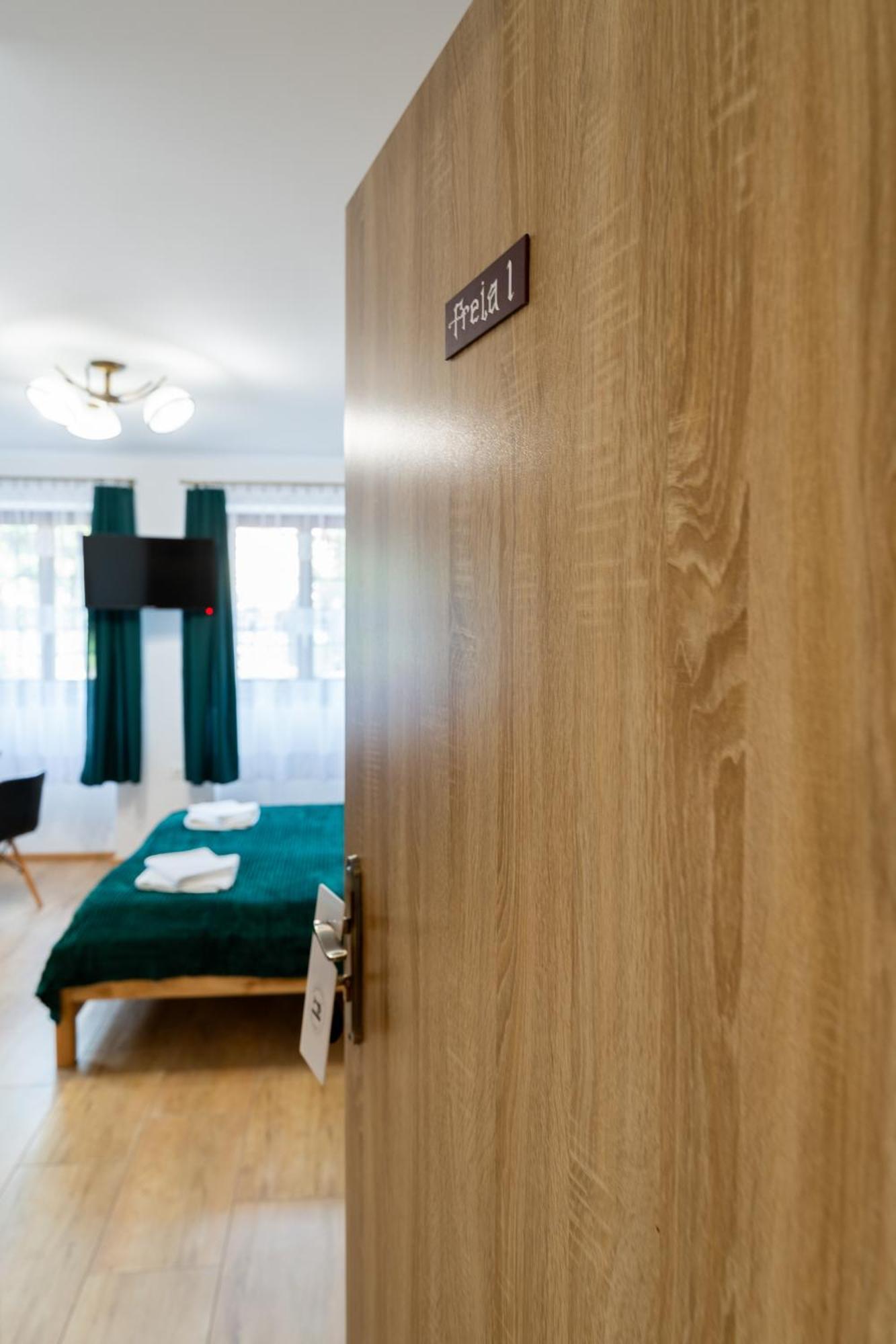 Dom Krawca - Pod Chojnikiem Apartment Jelenia Gora Exterior photo